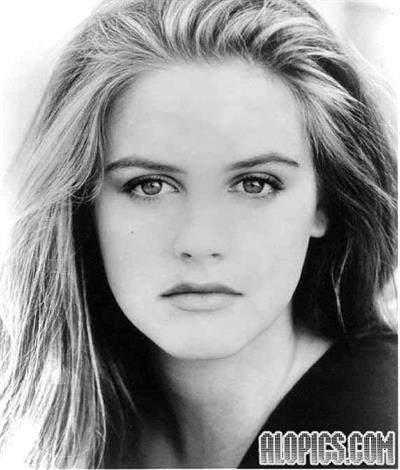 Alicia Silverstone