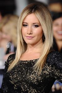 Ashley Tisdale video Breaking Dawn 2 premiere in LA 11/12/12 
