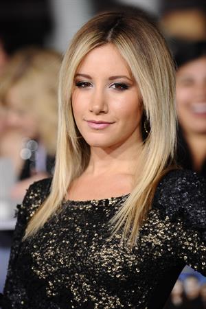 Ashley Tisdale video Breaking Dawn 2 premiere in LA 11/12/12 
