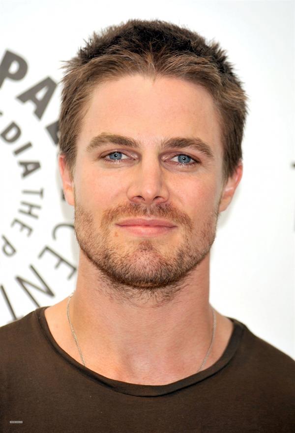 Stephen Amell