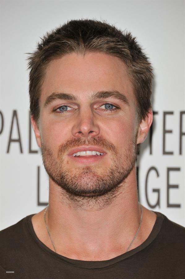 Stephen Amell