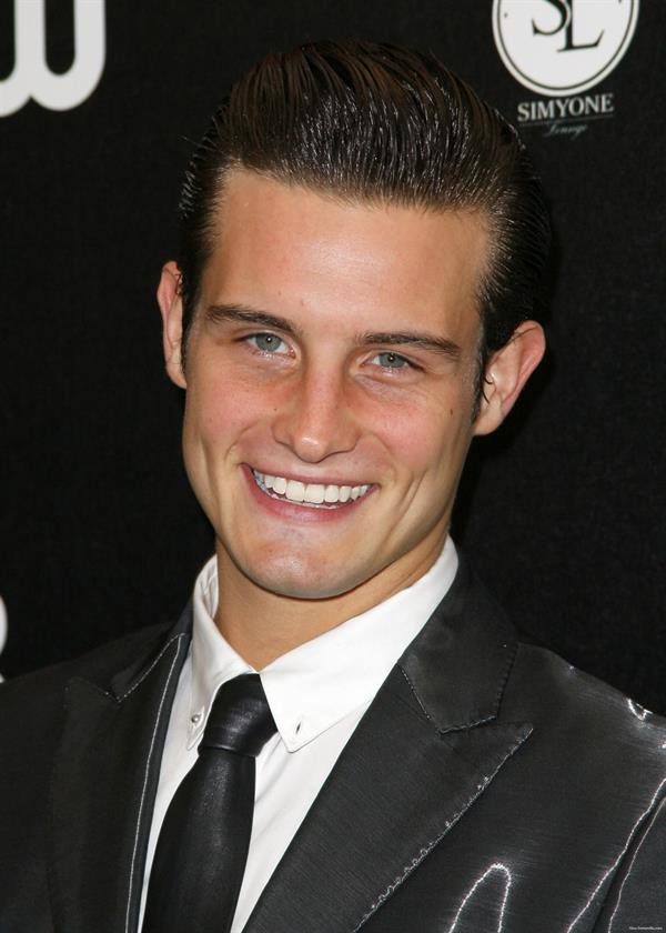 Nico Tortorella