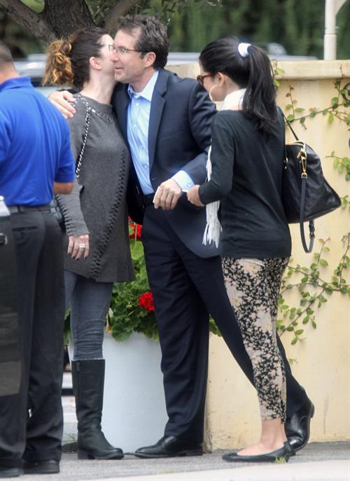 Selena Gomez Pictures Selena Gomez going out to lunch in Studio City on April 25, 2012