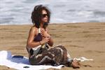 Alicia Keys bikini beach vacation candids in Hawaii on January 24, 2010 