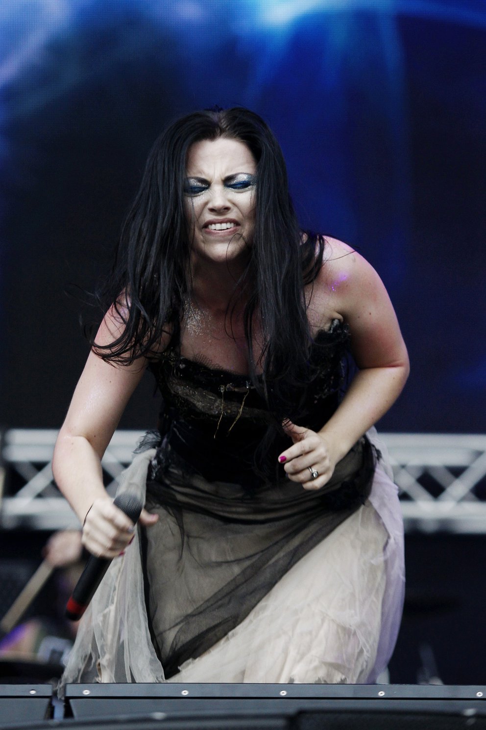 Amy Lee - Evanescence perform at the 2012 Heineken Jammin festival on July 6, 2012