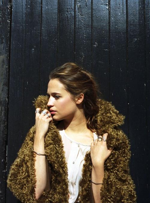 Alicia Vikander
