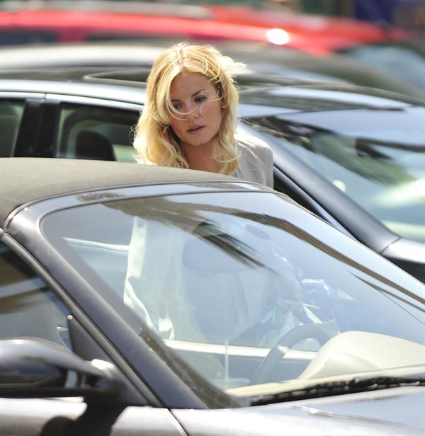 Elisha Cuthbert - Shopping in Los Angeles - July 31, 2012