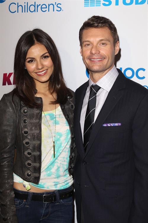 Victoria Justice Pictures Victoria Justice (13) Seacrest Studios West Coast Debut in Orange,Ca. - March 22 2013