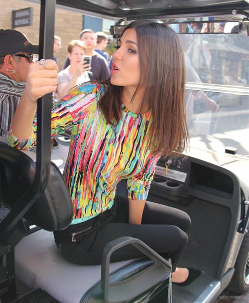 Victoria Justice makes a visit to Extra at The Grove in Los Angeles on March 4, 2013