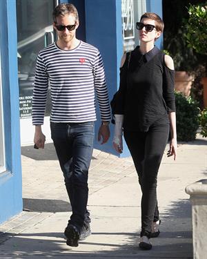 Anne Hathaway shopping in Los Angeles on June 22, 2012