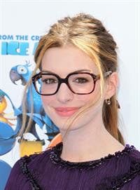 Anne Hathaway attending the Rio Los Angeles premiere on April 10, 2011