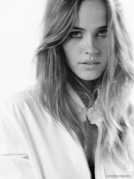 Isabel Lucas