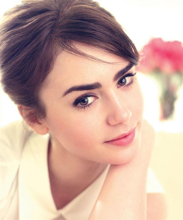 Lily Collins