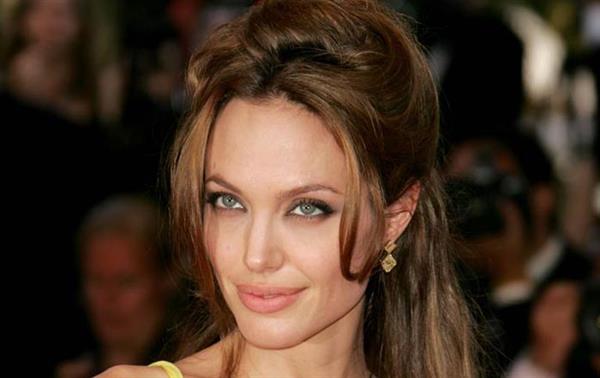 Angelina Jolie