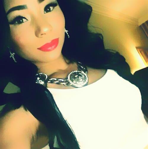 Stephanie George taking a selfie