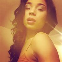 Stephanie George taking a selfie