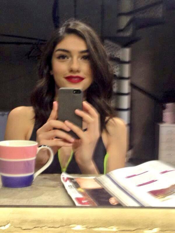 Hazar Ergüclü taking a selfie