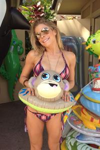 LeAnn Rimes in a bikini
