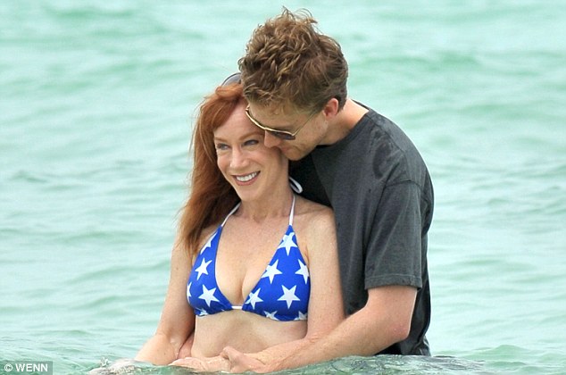 Kathy Griffin Pictures. Hotness Rating = Unrated