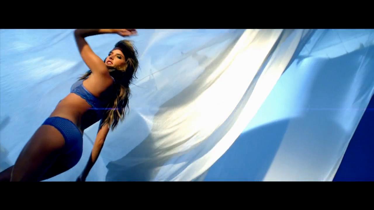 Lais Ribeiro in lingerie