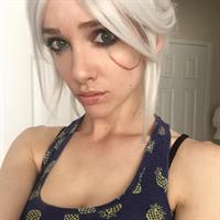 Lyz Brickley taking a selfie