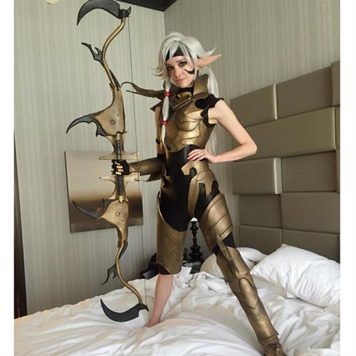 Lyz Brickley as Thorn from Battleborn