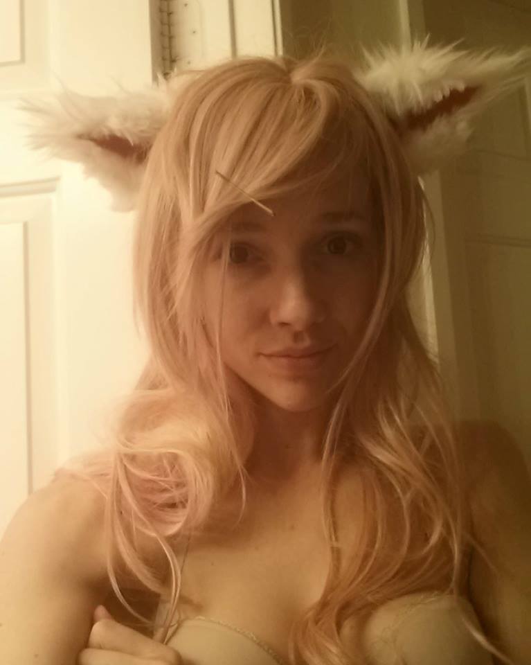 Lyz Brickley - Miqo'te Lightning Cosplay