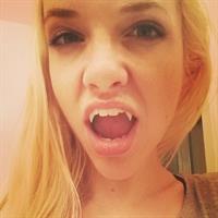 Lyz Brickley taking a selfie