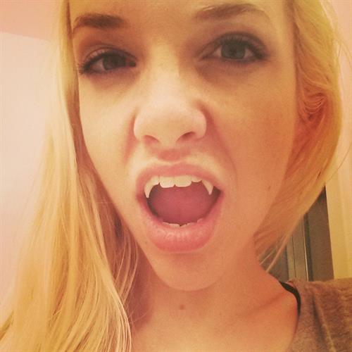 Lyz Brickley taking a selfie