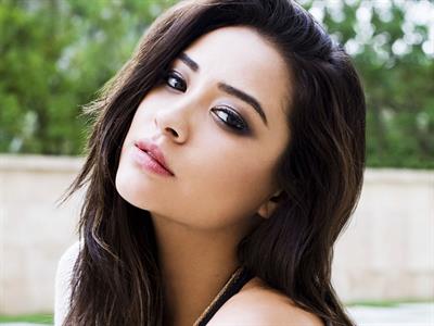 Shay Mitchell