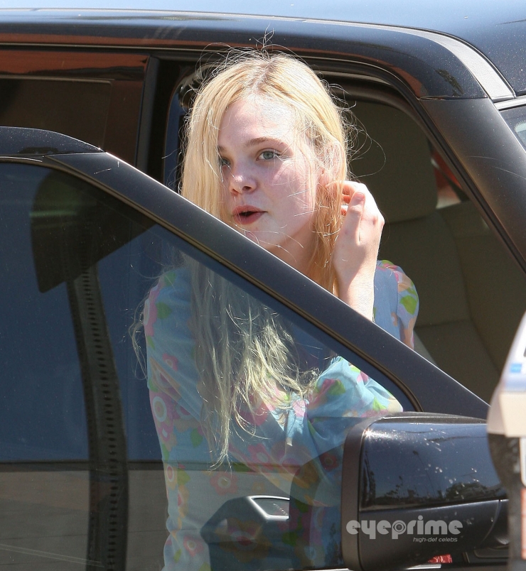 Elle Fanning