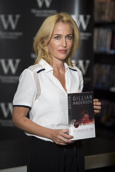 Gillian Anderson