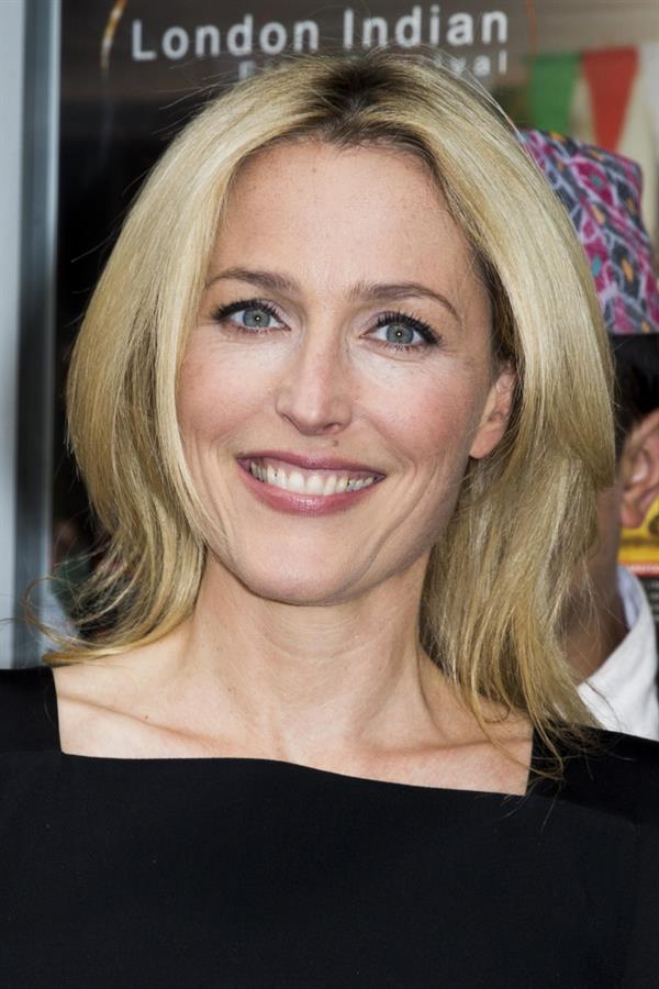 Gillian Anderson