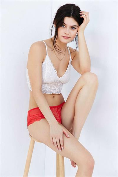 Lauren Layne in lingerie