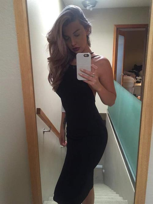 Emily Sears taking a selfie