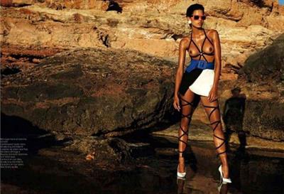 Raica Oliveira - breasts