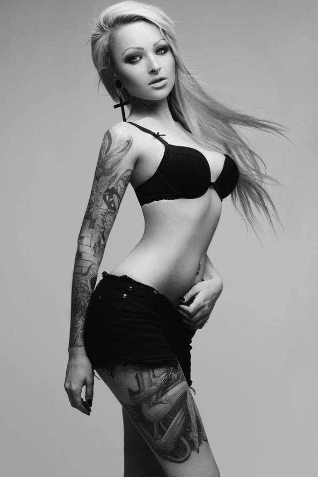 Katya Svekla in lingerie