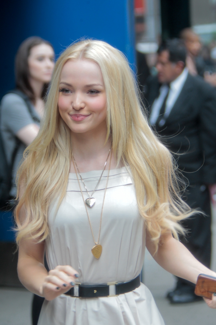 Dove Cameron Pictures
