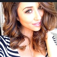 Tianna Gregory taking a selfie