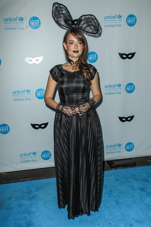 Milana Vayntrub