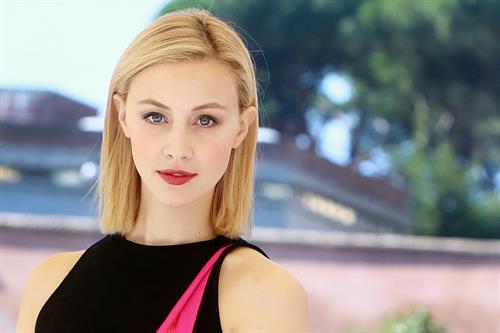 Sarah Gadon