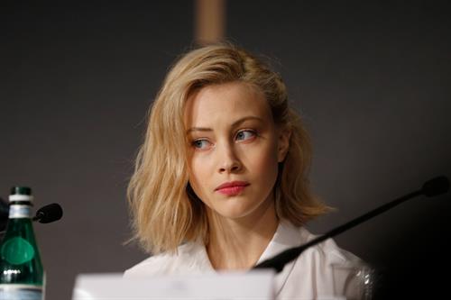 Sarah Gadon