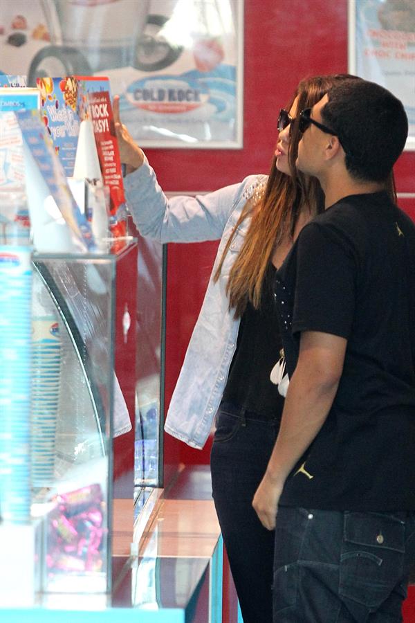 Selena Gomez goes shopping around Bondi Beach in Sydney on July 17, 2012 