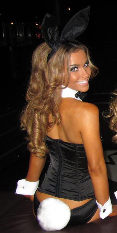 Ellie Gonsalves in a bikini