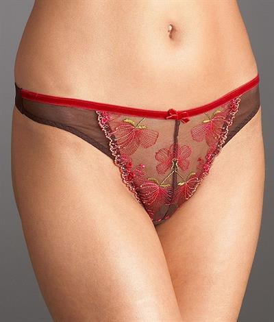 Jennifer Lamiraqui in lingerie