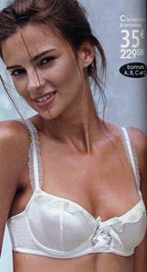 Jennifer Lamiraqui in lingerie