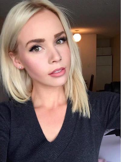 Carlie Mitchell in body paint