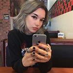 Sarah Snyder taking a selfie