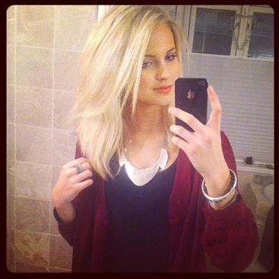 Emilie Voe Nereng taking a selfie
