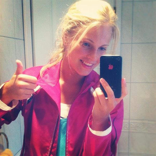 Emilie Voe Nereng taking a selfie